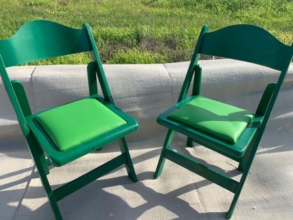 כסאות ירוקים להשכרה